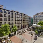 Confortable Apt Para 3 Pax A 1 Min De Gran Via