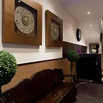 Thc Tirso Molina Hostel