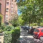 Alojamiento Entero En Madrid, Con Acceso Privado