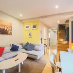 Two Bedroom Apartment Plaza Mayor By Sharingco