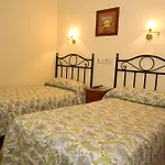 Hostal Los Alpes