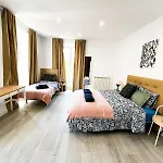 Centric Rooms In Madrid