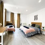 Centric Rooms In Madrid