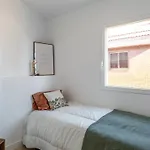 Acogedor Apartamento En Calle Alcala By Bebalmy