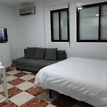 Bonito Y Acogedor Estudio