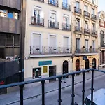 Stylish 2 Bedroom Apartment In The Heart Of Madrid