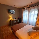 Luxury Green Hostal Madrid Gran Via