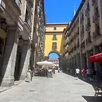 Charming Plaza Mayor Apartment