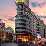 Alegria Urbana Cerca De Calle Alcala