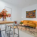 Modern Apartment-1Bedroom 1Bath-Prosperidad