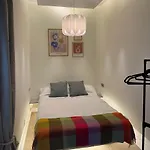 Amplio Y Moderno Piso En El Centro De Madrid