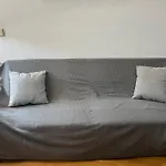 Apartamento Nuevo Cerca Del Autobus Y Metro Con Piscina