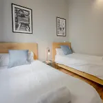 Excelente Piso De 3 Habitaciones En La Latina-Centro