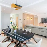 Penthouse Private Jacuzzi Castellana