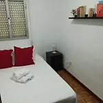 Luminosa Habitacion En Apartamento Compartido