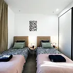 Madrid Private Rooms - Ferrer