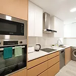 Madrid Private Rooms - Ferrer