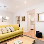 Renovated And Modern- 3Bd 2Bth- Anton Martin