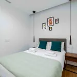 Piso Moderno En Barrio De Salamanca
