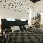 Alhambra Suites