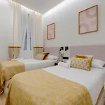 Apt De Lujo Para 8 Pax A 1 Minuto De Plaza De Sol