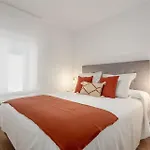 2 Bedrooms In Chamartin Area Orense II
