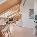 Luxury Apartments In Barrio Palacio