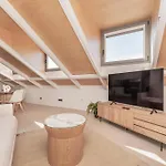 Luxury Apartments In Barrio Palacio