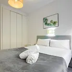 Dobo Homes - Fs18