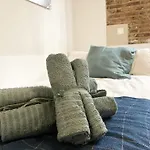 Intimo Estudio En Madrid, Centro, 2Pax, Wifi & Tv