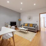 Bright And Comfortable- 2 Bedrooms 1 Bathroom- Cruz - Mintystay- Sol