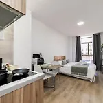 Deluxe V - Ferga Suites