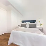 Dplace To Be - Luxury Apartments In Barrio De Salamanca