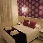 Hostal Petite Maman