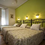 Ava Rooms