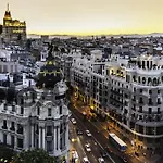 M&F Apartaments Gran Via