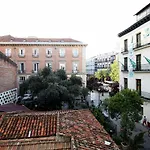 Huertas Apartment - Estancias Temporales