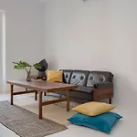 Luxury Silver Apartment Just Steps From Gran Via By Batuecas