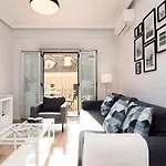 Sunny Apartment At The Foot Of Royal Palace By Batuecas