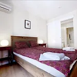 Apodaca Apartments