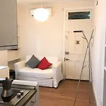 Ferrocarril Apartment