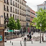 Estudio En Calle Gravina - Chueca