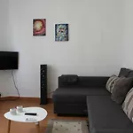 Acacias Apartment