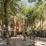 Explore Madrid From A Warm Apartment With Patio At A Newly Refurbished Manorial Building