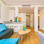 Luxurious Apartment In Calle Atocha By Batuecas