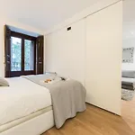 Malasana Executive