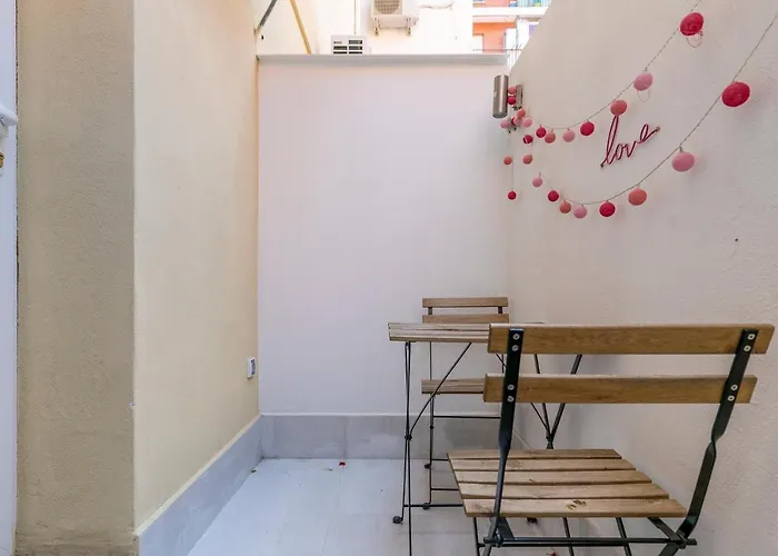 Homeabout Diego De Leon Apartment II