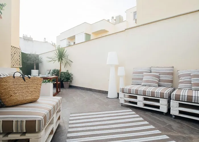 Homeabout Premium Royal Palace Penthouse