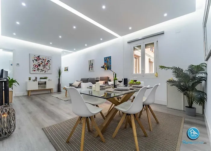 HOMEAbroad Apartments - San Bernardo Madrid