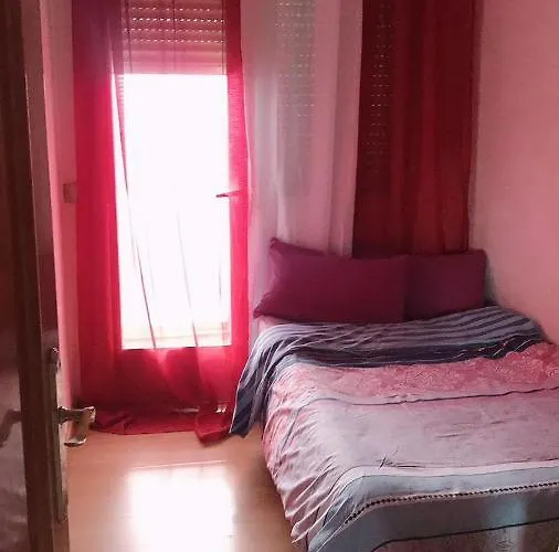 Apartamento De 3 Dormitorios Por Entrevias